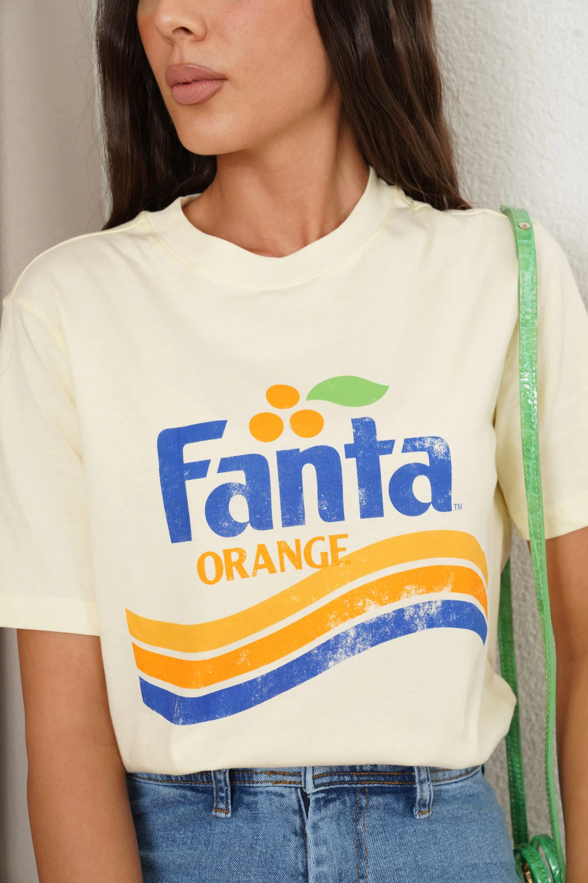 Sar Orj Model Fanta Yaz l T Shirt Ac k Mavi ZR Bilek Boy Jean