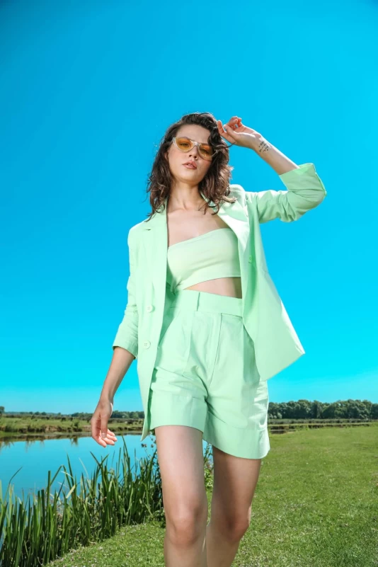 Mint Yeşili Keten Blazer Ceket ve Mint Yeşili Keten Şort