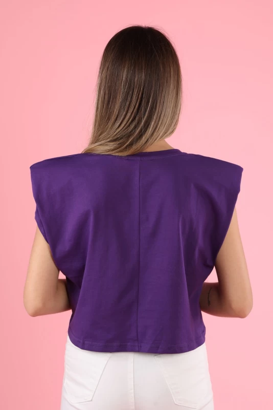 Mor Üzeri Maske Baskılı T-Shirt