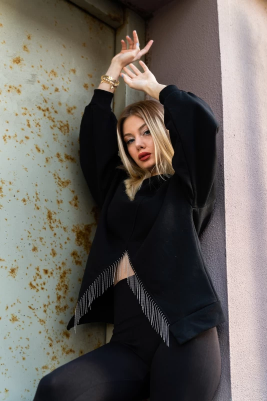 Siyah Önü Zincirli Sweatshirt, Siyah Yüksek Bel Tayt