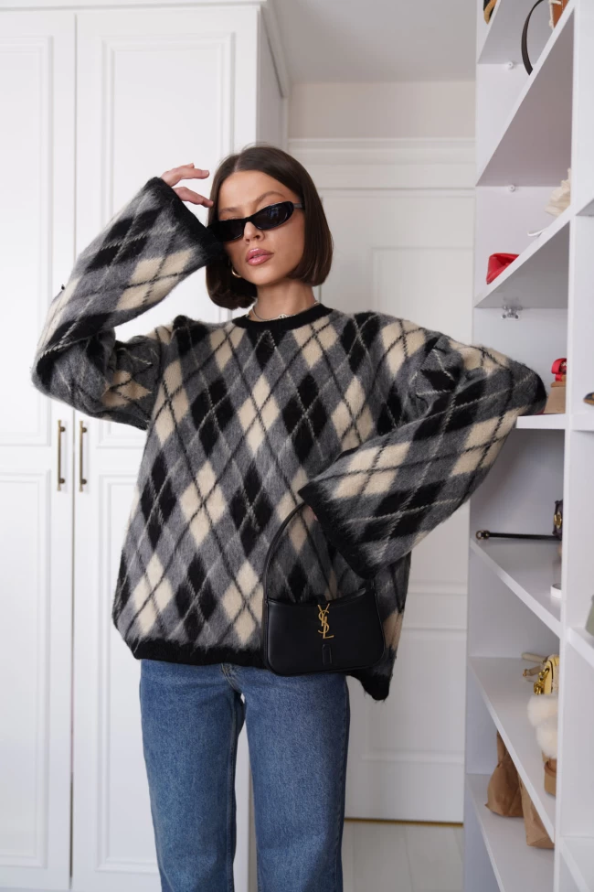 Siyah Marka Model Baklava Desen Kazak