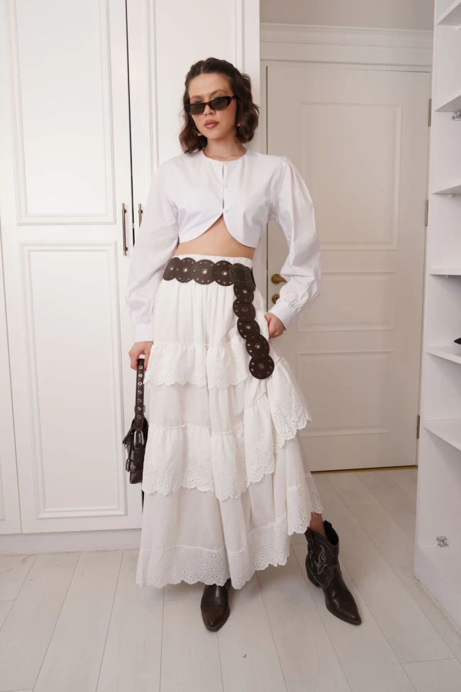 Beyaz Bisiklet Yaka Detaylı Gömlek