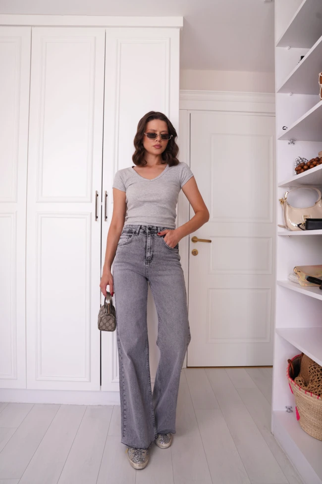 Gri Kesik Paça Jean