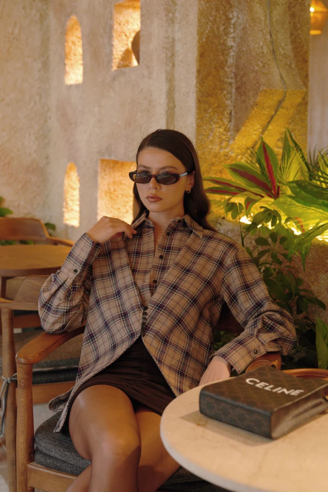 Bej Vatkalı Ekose Gömlek