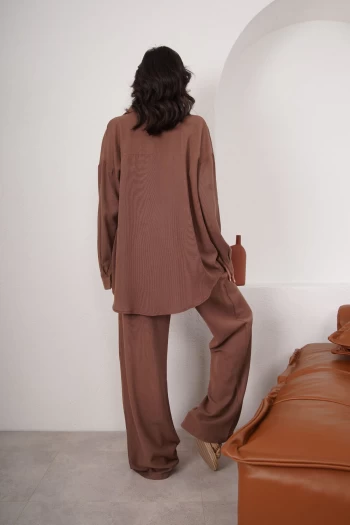 Kahverengi Keten Takım ve Camel Croptop