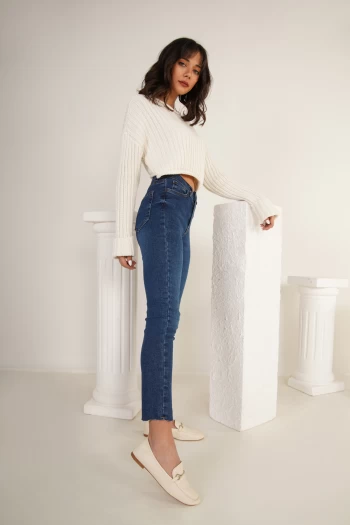 Koyu Mavi Paçası Lazer Kesim Kot Pantolon