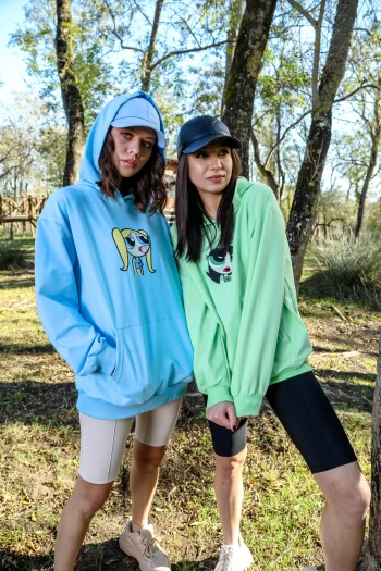 Mavi Bubbles Baskılı Sweatshirt ve Bej Kısa Tayt
