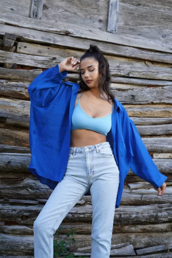 Mavi V Yaka İp Askılı Crop