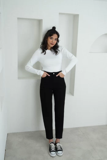 Siyah Yüksek Bel Mom Jean