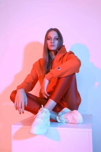 Turuncu Champion Sweatshirt ve Kiremit Parlak Disko Tayt