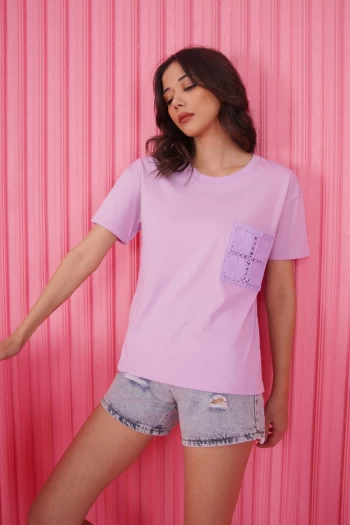 Lila Cebi Nakışlı T-Shirt ve Kirli Mavi Şort
