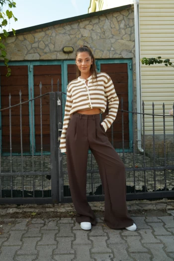 Kahverengi Çizgili Vatkalı Hırka, Acı Kahve Palazzo Pantolon