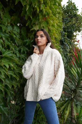 Krem Fermuarlı Saç Örgü Kazak, Açık Mavi Yüksek Bel Mom Jean