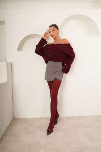 Antrasit Özel Dikim Şort Etek, Bordo Degaje Yaka Fitilli Kazak