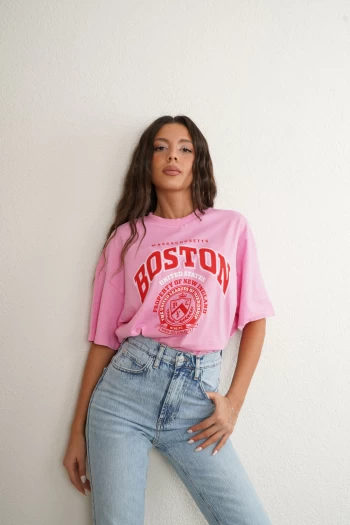 Pembe Orj Model BOSTON Baskılı T-Shirt, Buz Mavisi Paça Detaylı Jean