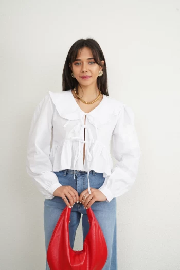 Beyaz Bebe Yaka Gömlek, Açık Mavi ZR Bilek Boy Jean