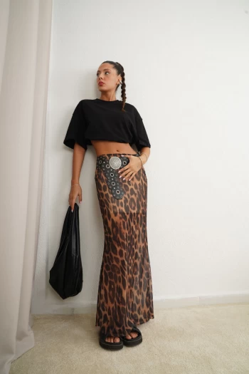 Siyah Leopar Desen Maxi Tül Etek, Siyah ZR T-Shirt