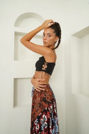 Siyah Yanı Bağcıklı Crop