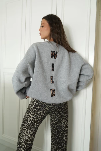 Kahverengi ZR Leopar Palazzo Jean, Gri Sırt Baskılı Sweatshirt
