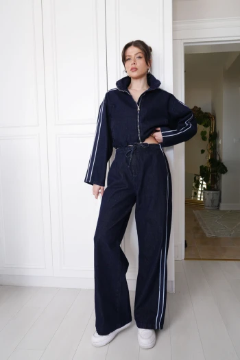 Lacivert Orj Model Şeritli Jean Takım, Beyaz Kısa Kol T-Shirt