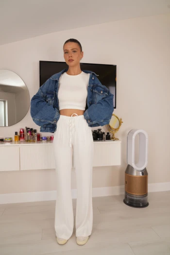 Beyaz İspanyol Paça Saten Pantolon