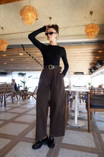 Kahverengi Kemerli Pantolon