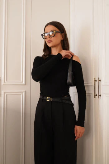 Siyah Massi Büzgülü Bluz