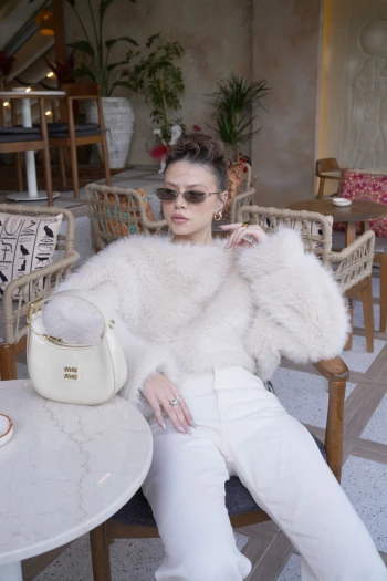 Bej Kürk Crop Sweat