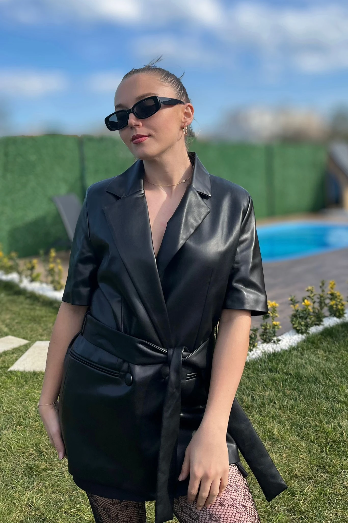 Siyah Kuşaklı Deri Blazer Ceket