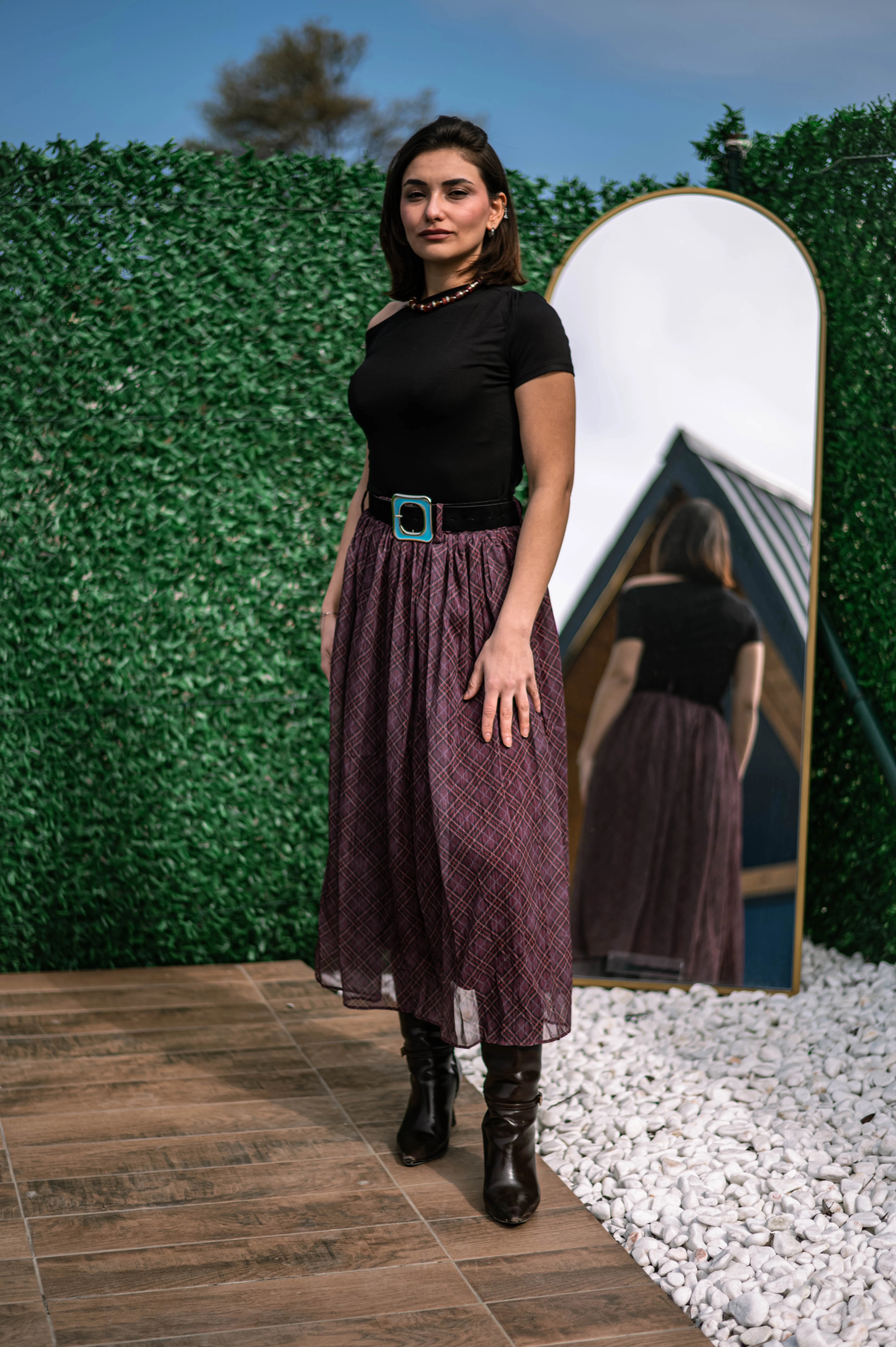 Bordo Kemer Detaylı Pileli Ekose Tül Etek