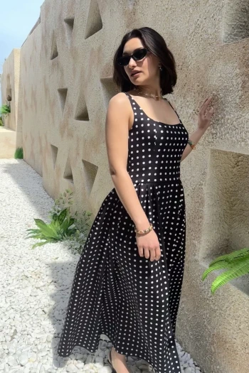 Siyah Puantiyeli Askılı Elbise